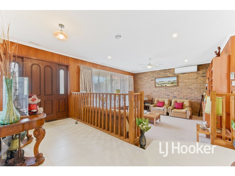 2 Elizabeth Court, Pakenham VIC 3810