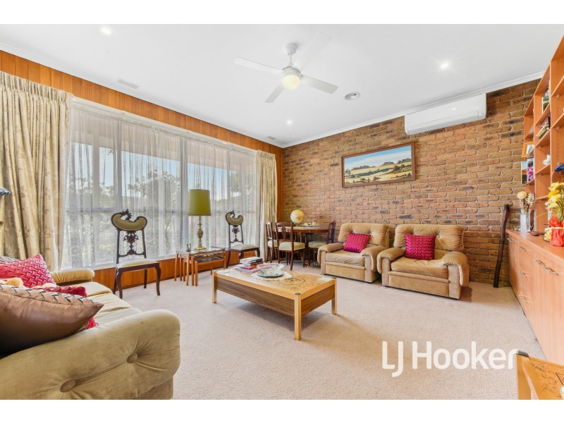 2 Elizabeth Court, Pakenham VIC 3810