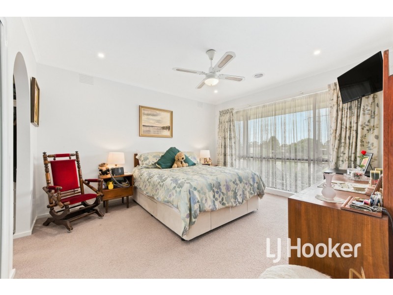 2 Elizabeth Court, Pakenham VIC 3810