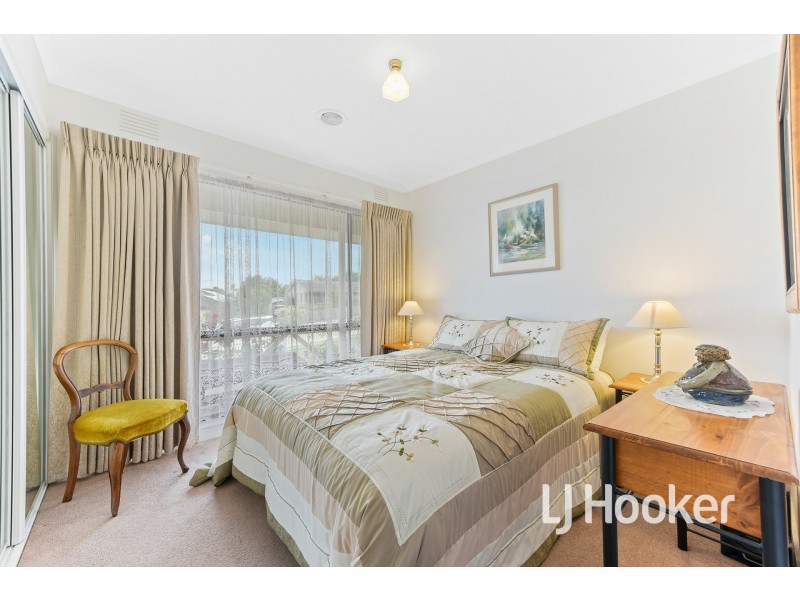 2 Elizabeth Court, Pakenham VIC 3810