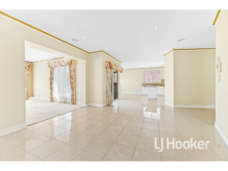 48 Fairholme Boulevard, Berwick VIC 3806