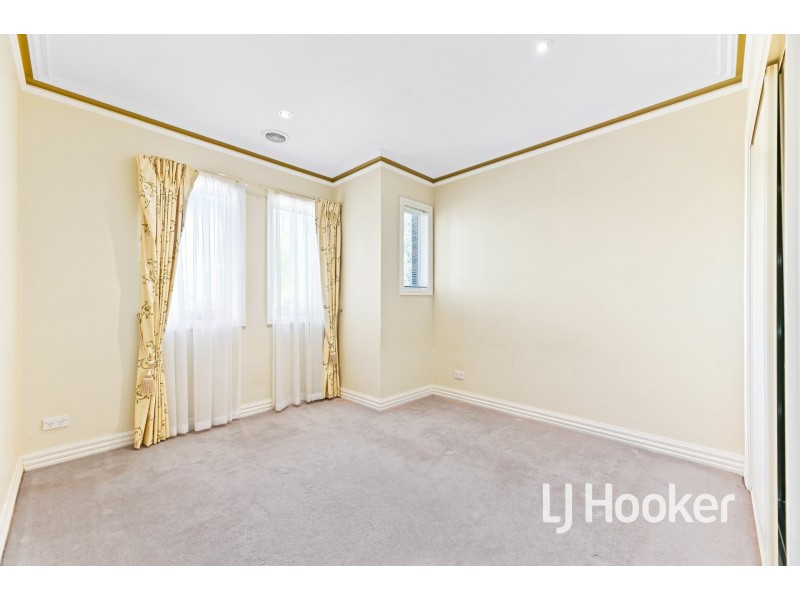 48 Fairholme Boulevard, Berwick VIC 3806