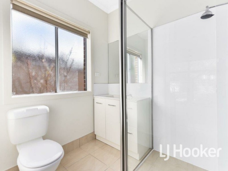 9 Portland Road, Pakenham VIC 3810