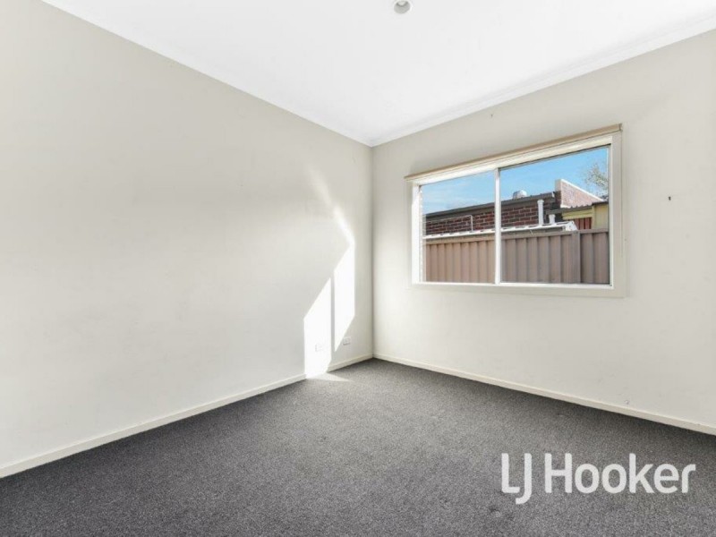 9 Portland Road, Pakenham VIC 3810