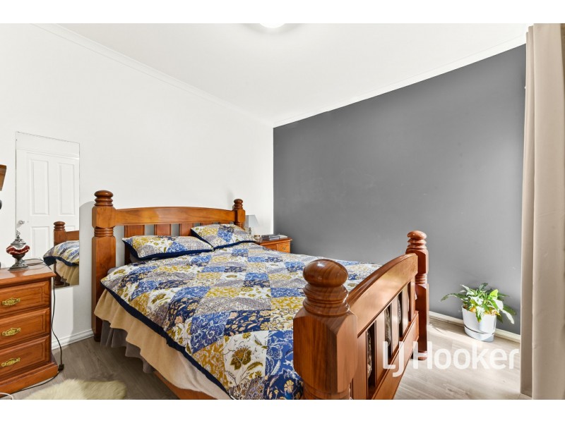 22/103 Army Road, Pakenham VIC 3810