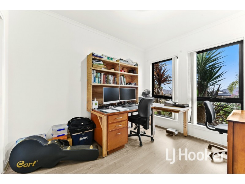 22/103 Army Road, Pakenham VIC 3810