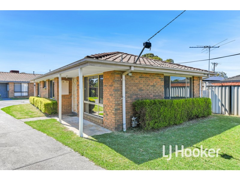 1/3 Parkview Close, Dandenong VIC 3175