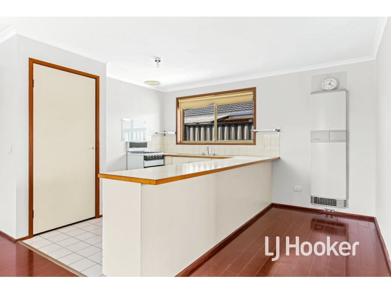 1/3 Parkview Close, Dandenong VIC 3175