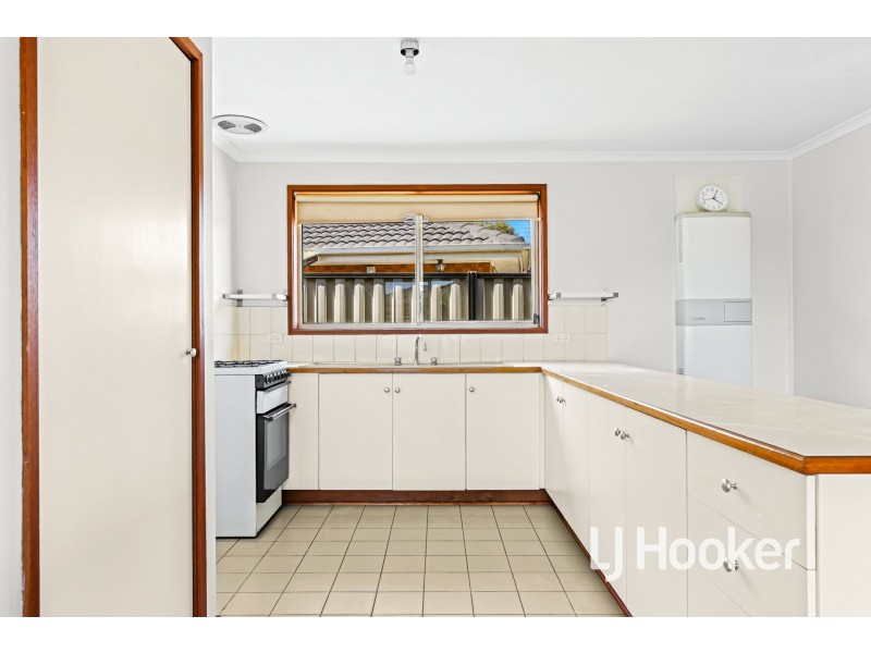 1/3 Parkview Close, Dandenong VIC 3175