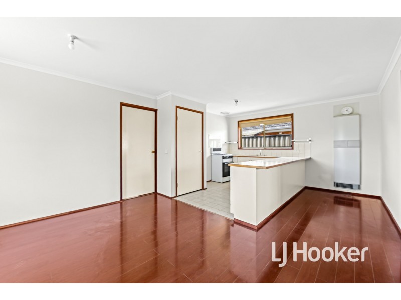 1/3 Parkview Close, Dandenong VIC 3175