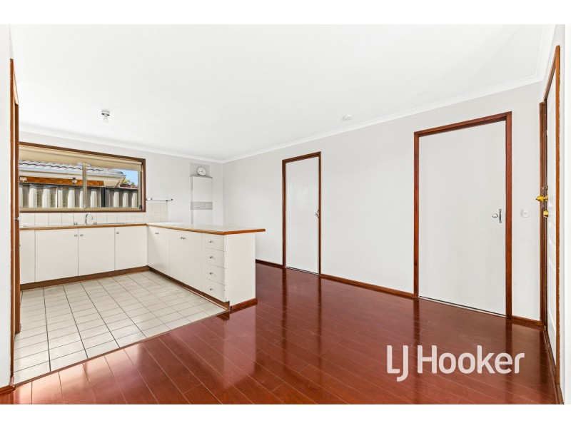 1/3 Parkview Close, Dandenong VIC 3175