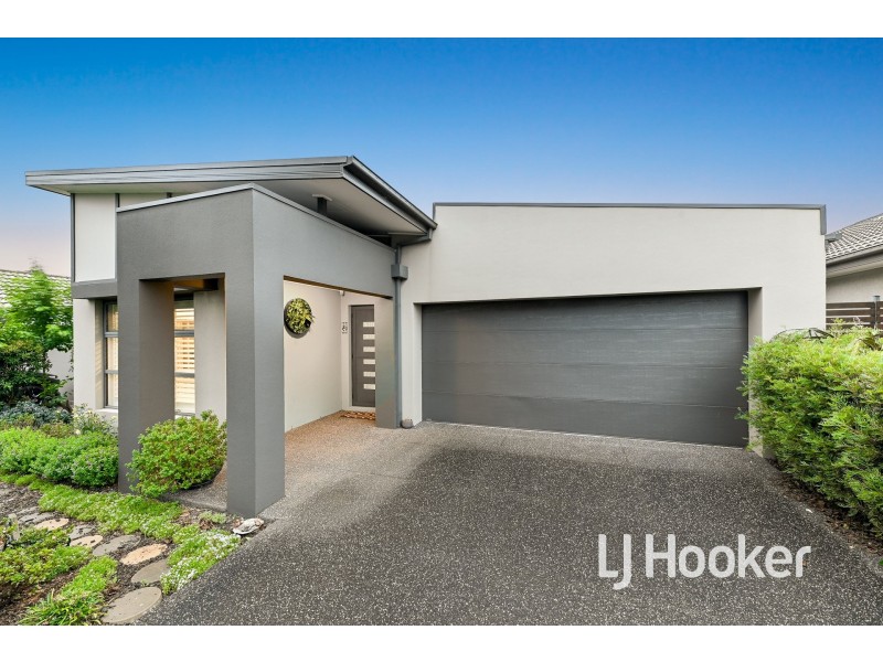 18 Lindeman Street, Berwick VIC 3806