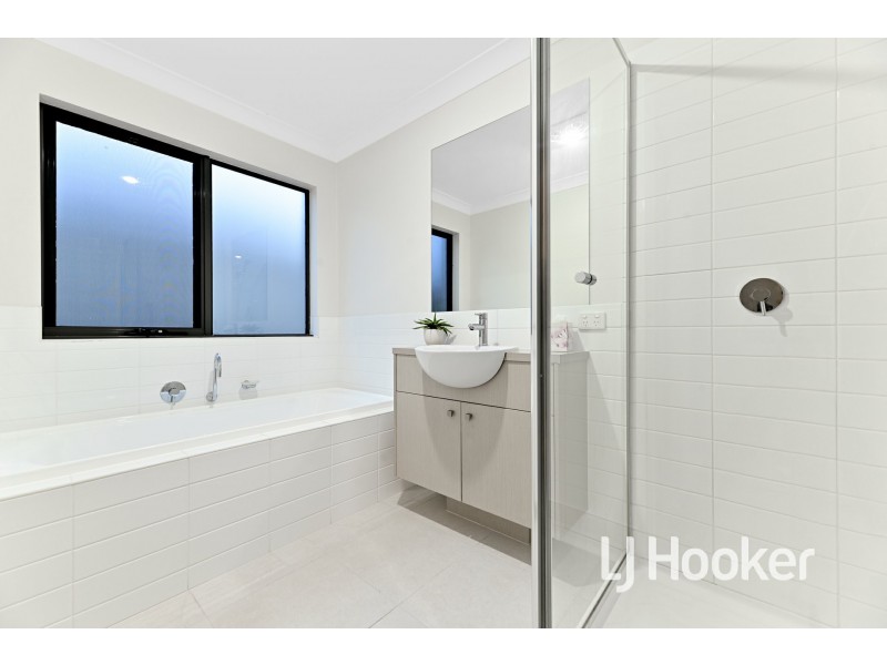 18 Lindeman Street, Berwick VIC 3806