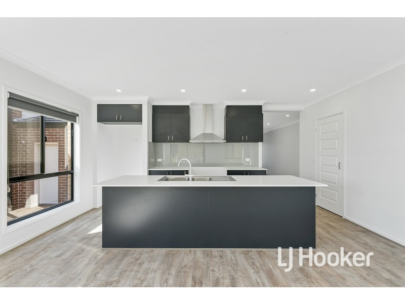 83 Timbertop Boulevard, Officer VIC 3809
