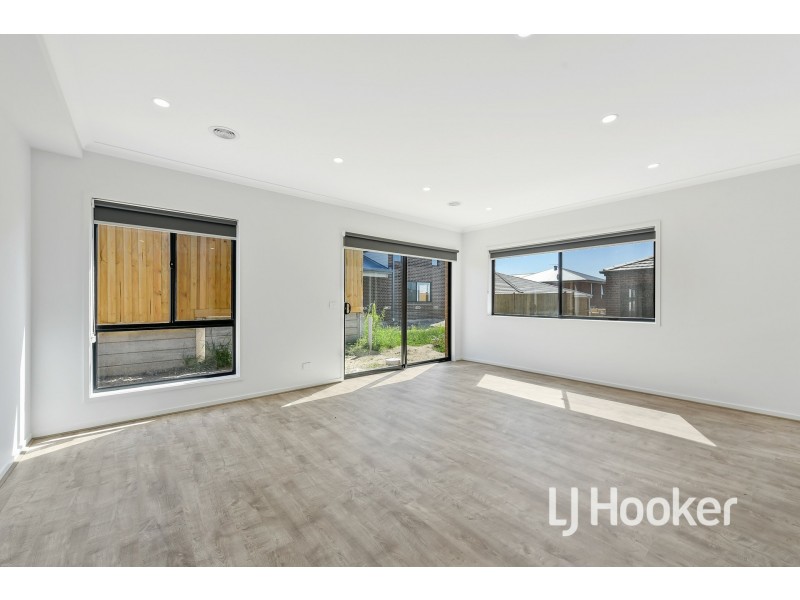 83 Timbertop Boulevard, Officer VIC 3809