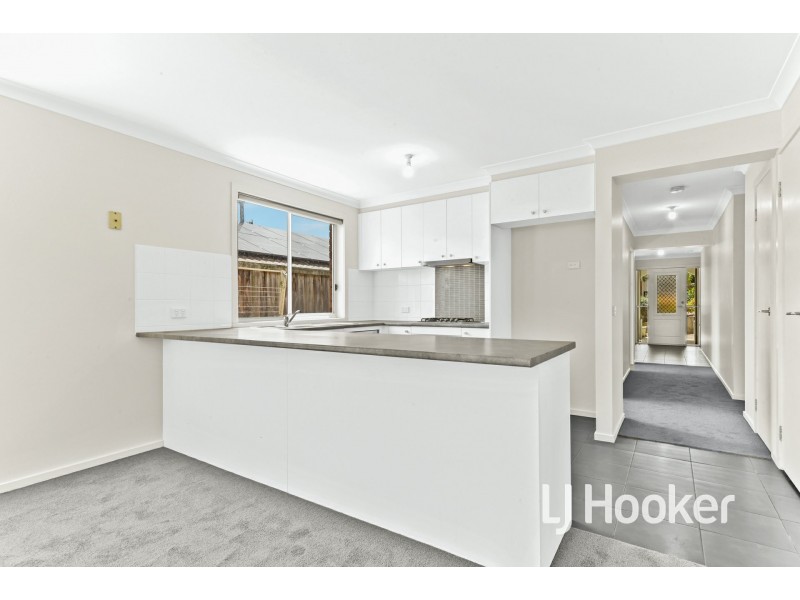 20 Kimberley Grove, Pakenham VIC 3810
