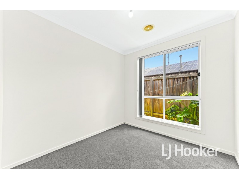 20 Kimberley Grove, Pakenham VIC 3810