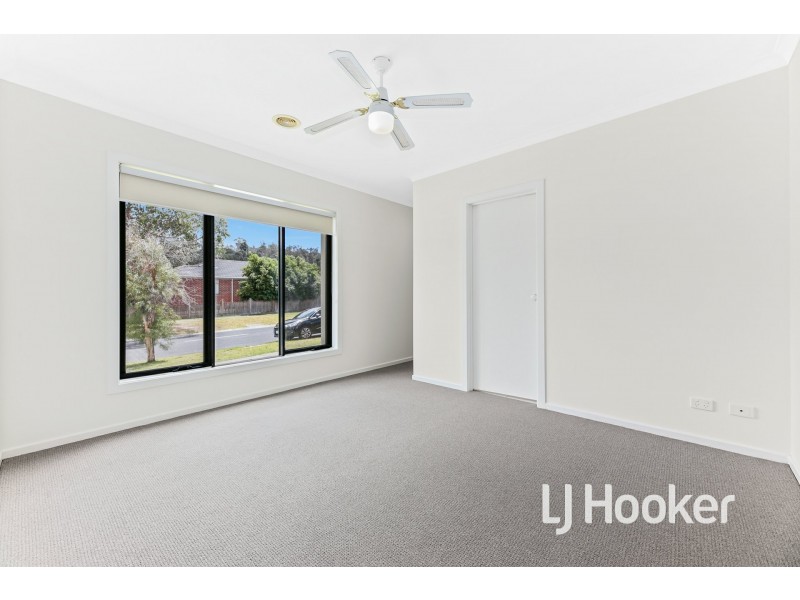 114 Ahern Road, Pakenham VIC 3810