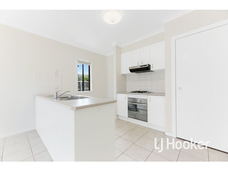 114 Ahern Road, Pakenham VIC 3810