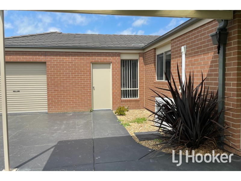 45 Thwaites Road, Pakenham VIC 3810