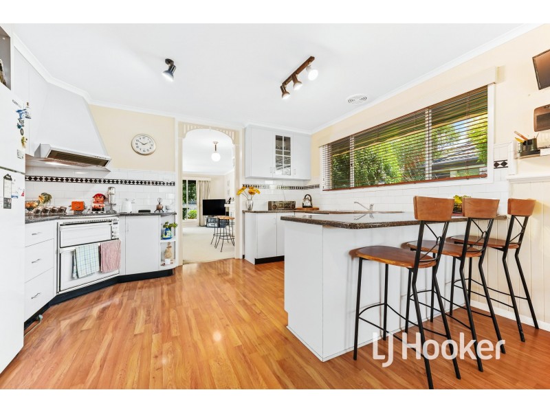 14 Henry Street, Pakenham VIC 3810