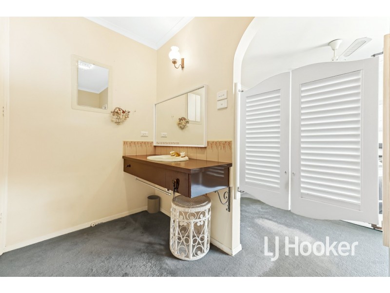 14 Henry Street, Pakenham VIC 3810