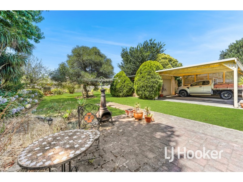 14 Henry Street, Pakenham VIC 3810