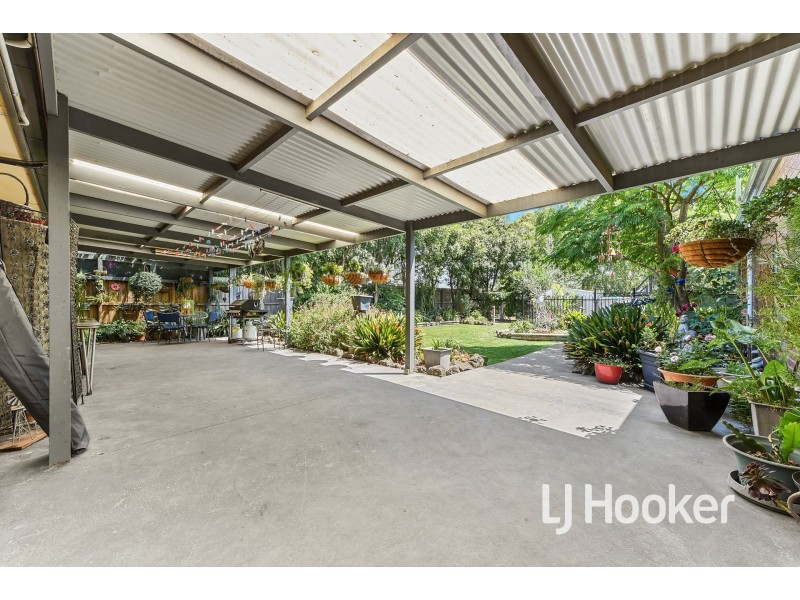 16 Browning Road, Nar Nar Goon VIC 3812
