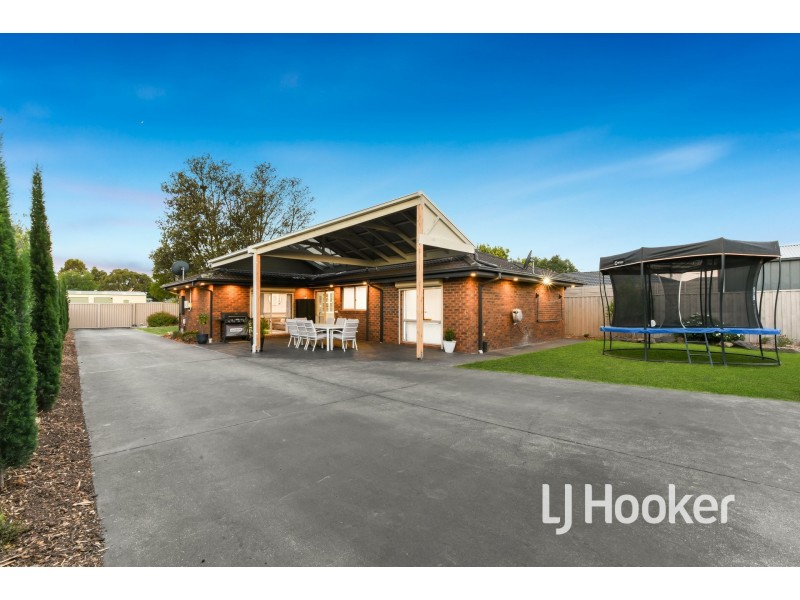 5 Adam Court, Pakenham VIC 3810