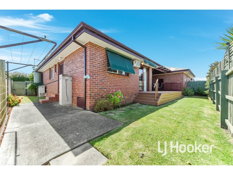 1/28A Henry Street, Pakenham VIC 3810
