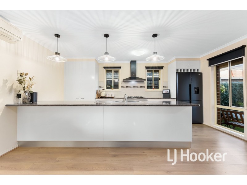 2/43 King Street, Pakenham VIC 3810