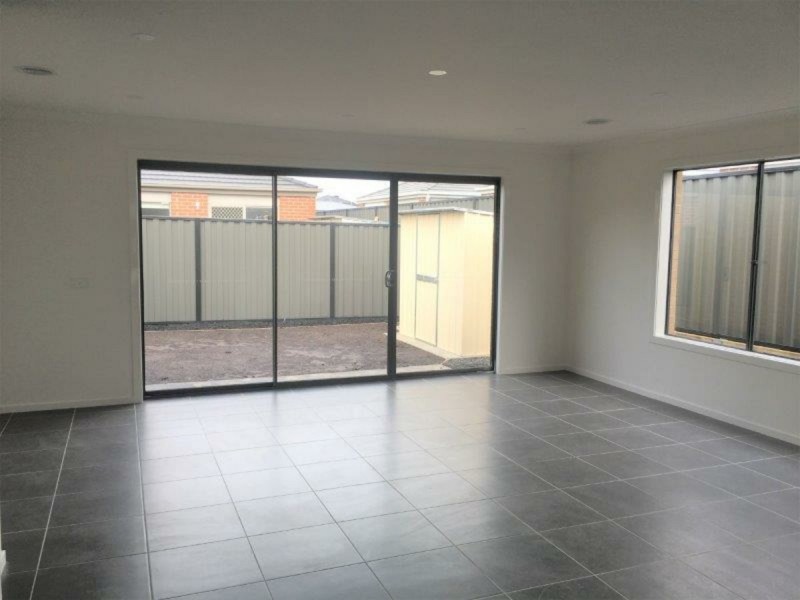 5 Mosset Lane, Narre Warren South VIC 3805