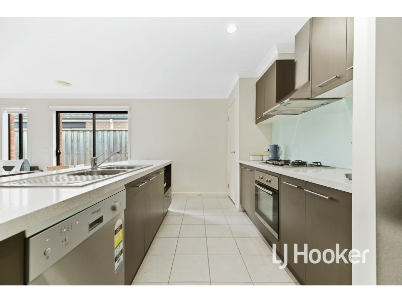 103 Henry Road, Pakenham VIC 3810