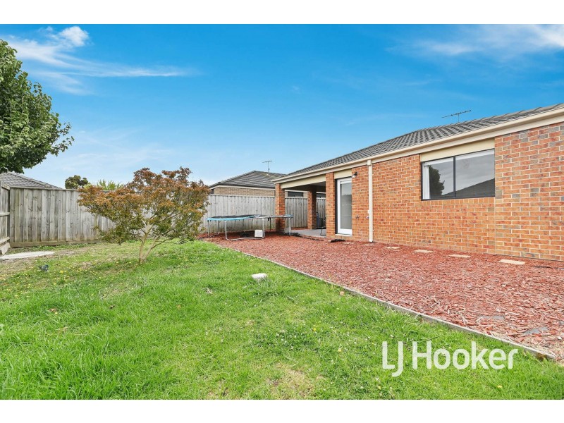 103 Henry Road, Pakenham VIC 3810