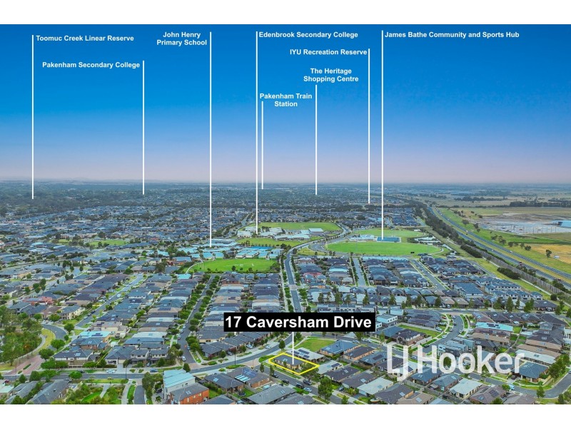 17 Caversham Drive, Pakenham VIC 3810