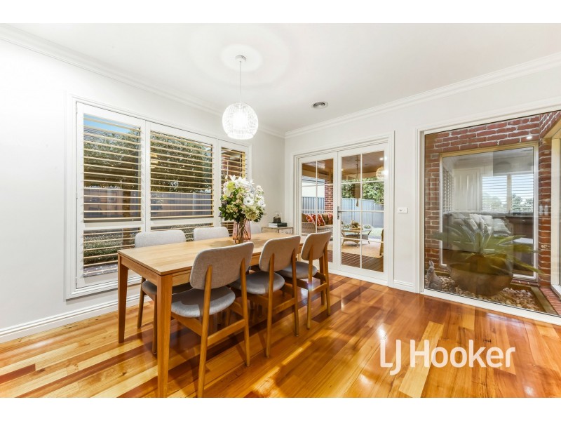 16 Illawarra Way, Pakenham VIC 3810