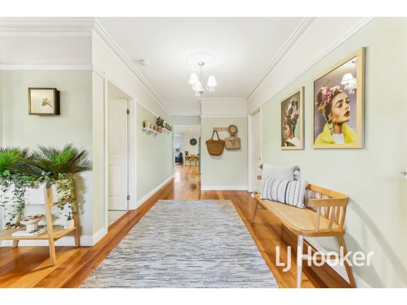 16 Illawarra Way, Pakenham VIC 3810