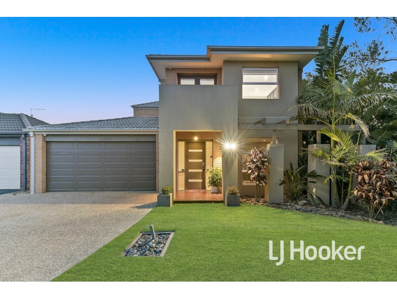 37 Britton Drive, Pakenham VIC 3810