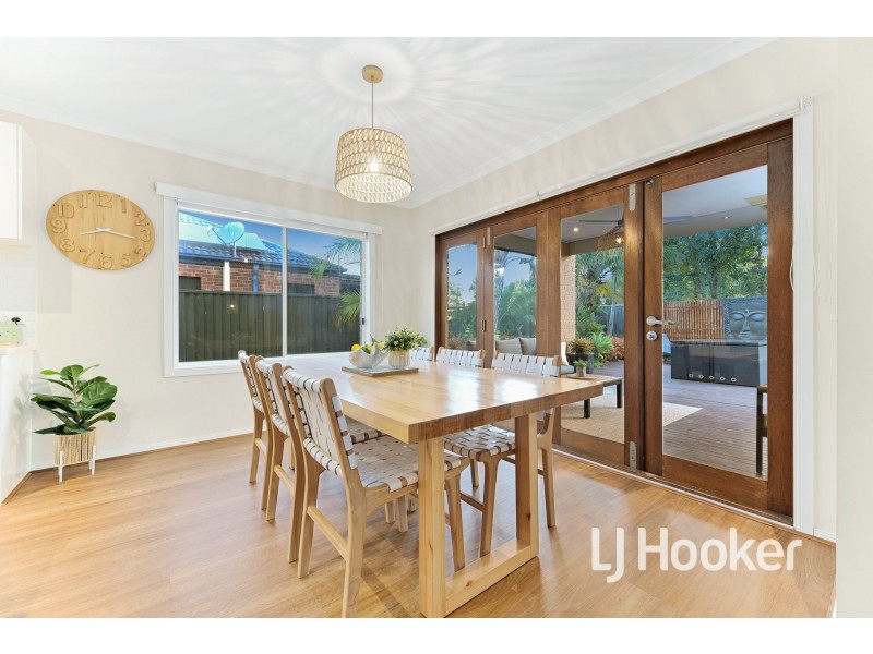 37 Britton Drive, Pakenham VIC 3810