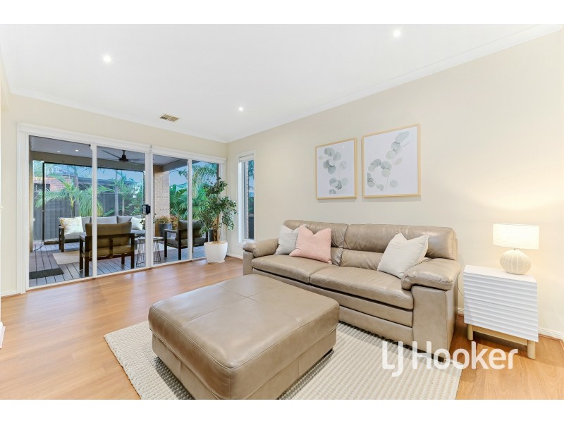 37 Britton Drive, Pakenham VIC 3810