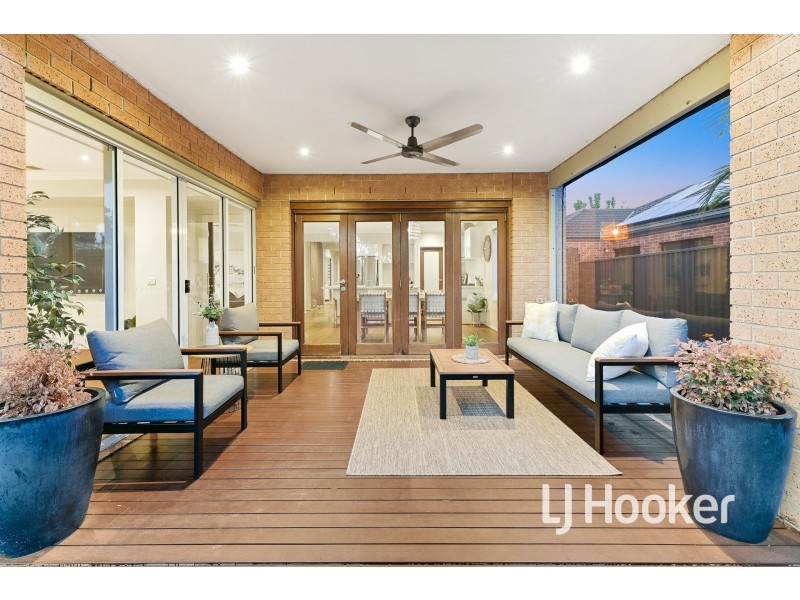 37 Britton Drive, Pakenham VIC 3810