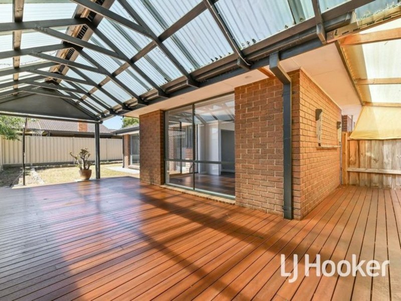 1 McMaster Court, Pakenham VIC 3810