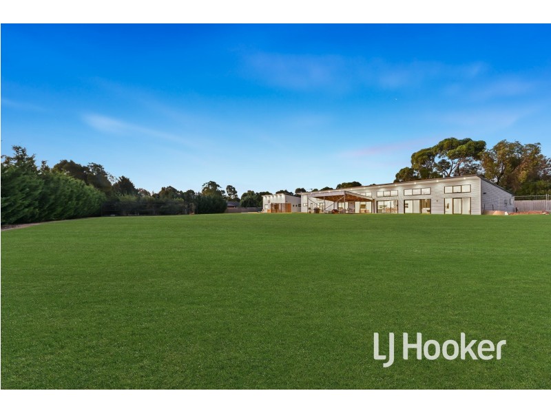 3A Meeking Drive, Pakenham VIC 3810