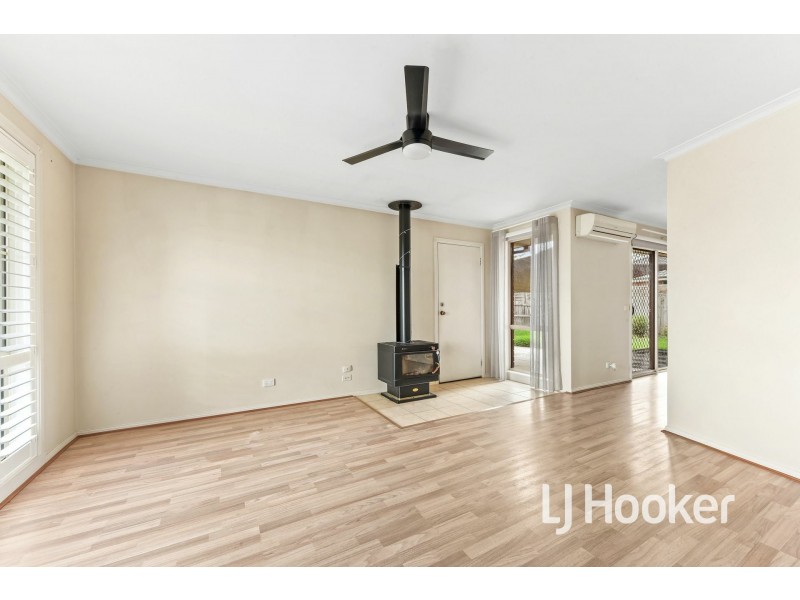 5 Mark Place, Pakenham VIC 3810