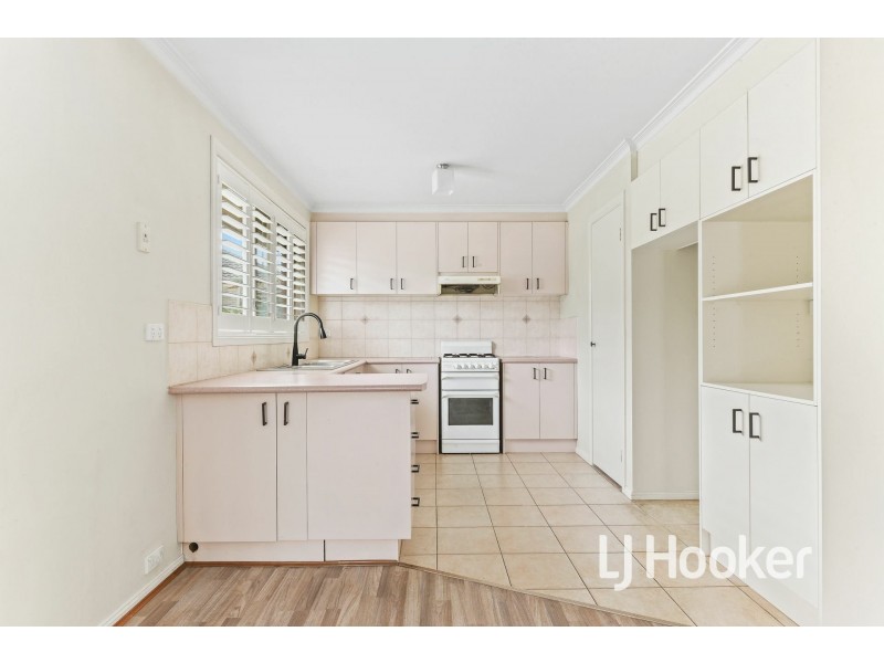 5 Mark Place, Pakenham VIC 3810
