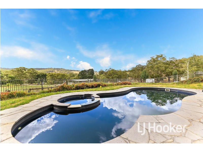 855 Toomuc Valley Road, Pakenham Upper VIC 3810