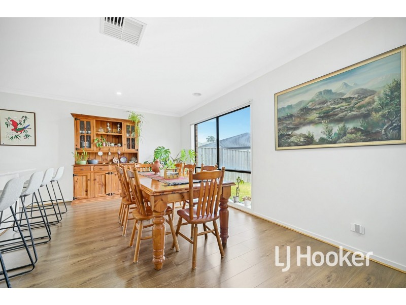 18 Austen Avenue, Officer VIC 3809