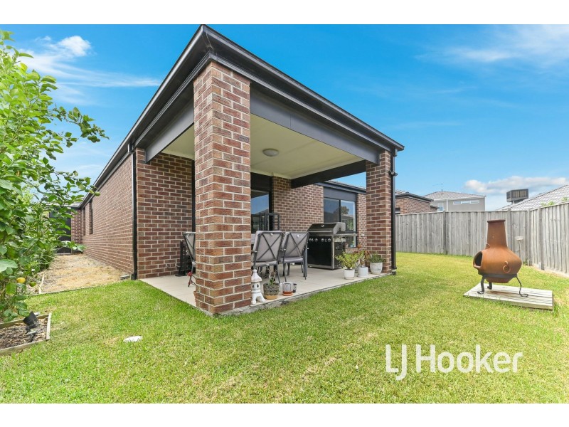 18 Austen Avenue, Officer VIC 3809