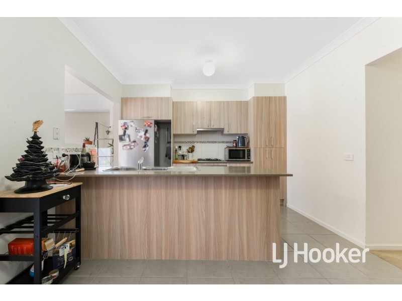 33 Havana Parade, Pakenham VIC 3810