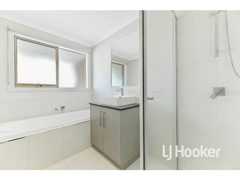 46 Henry Street, Pakenham VIC 3810